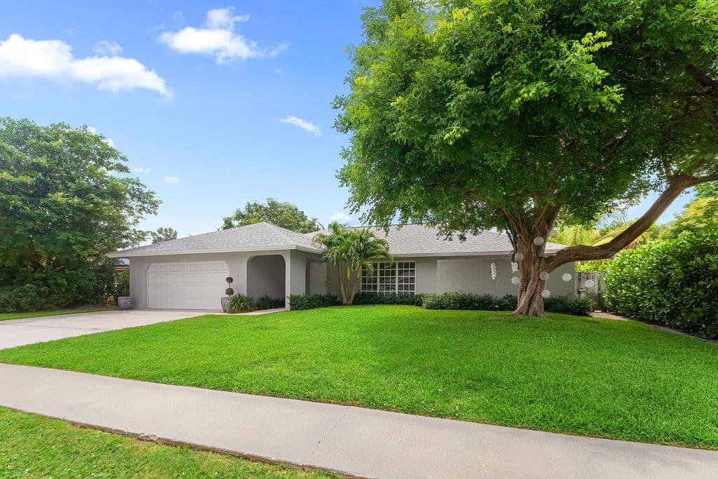 3-bedroom Single-Family Home — 1739 Brae Burn Place