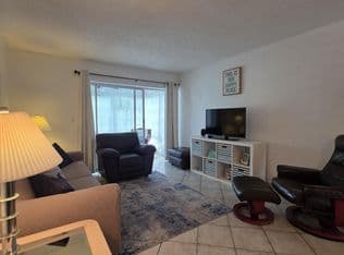 1-bedroom Condo — 2900 NW 46th Avenue #213, Fort Lauderdale, 33313