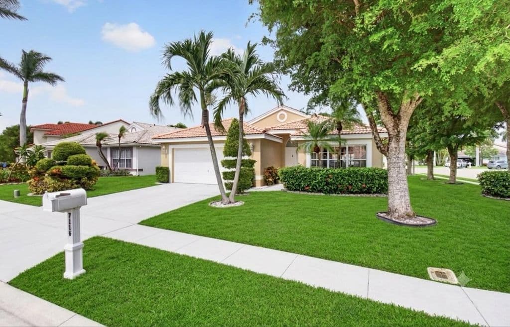 3-bedroom Single-Family Home — 7116 CATALINA Way