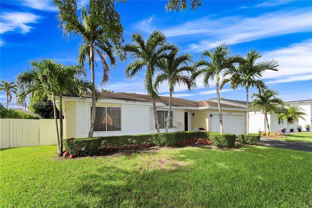 3+1 Müstakil ev — 12730 SW 119th St