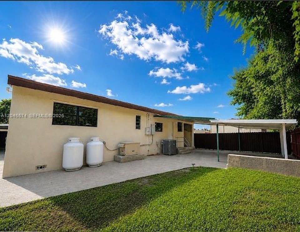 3-bedroom Single-Family Home — 620 NW 182nd Ter