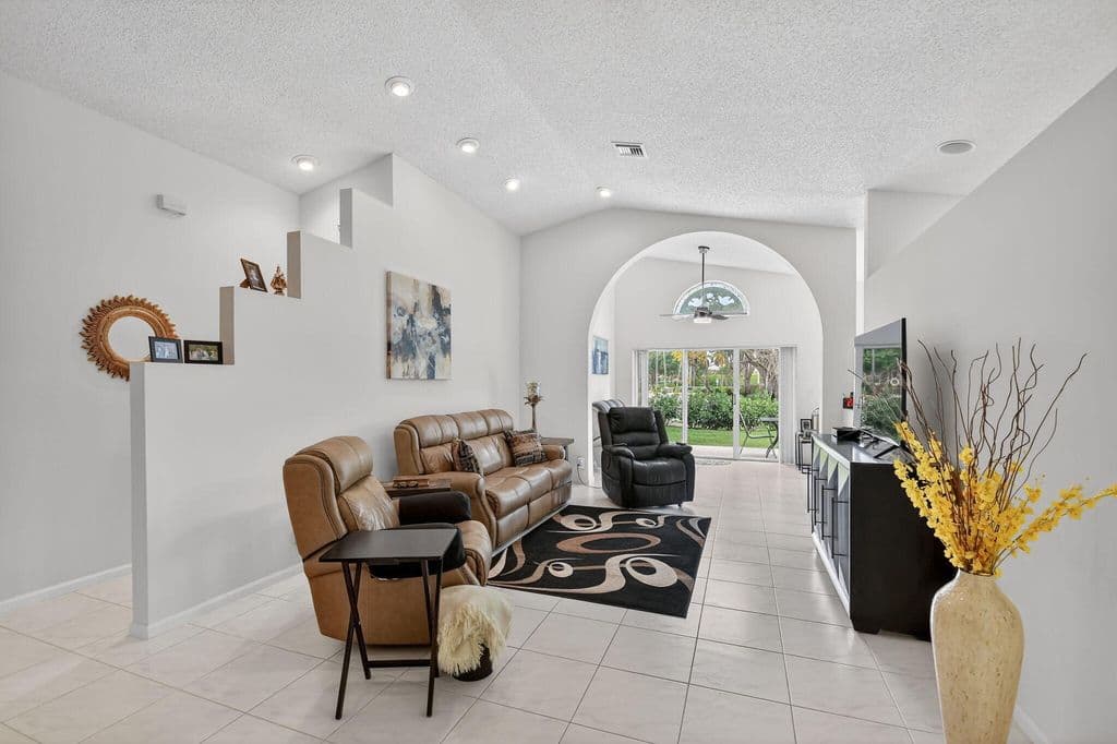 3+1 Müstakil ev — 9718 Harbour Lake Circle