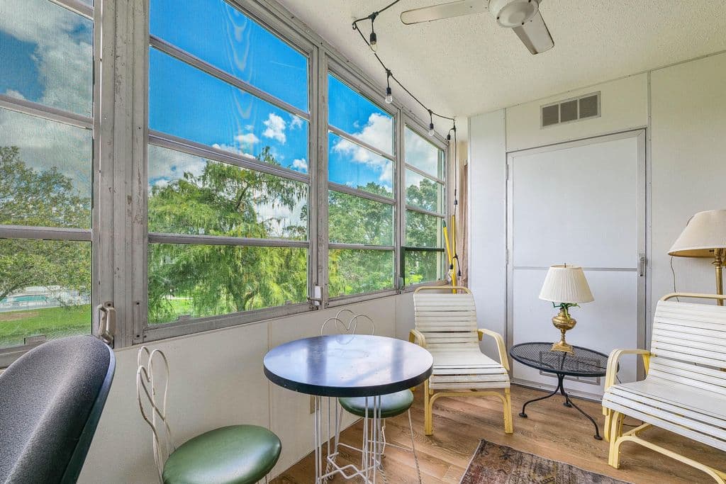 2-bedroom Condo — 4851 NW 26th Court #344