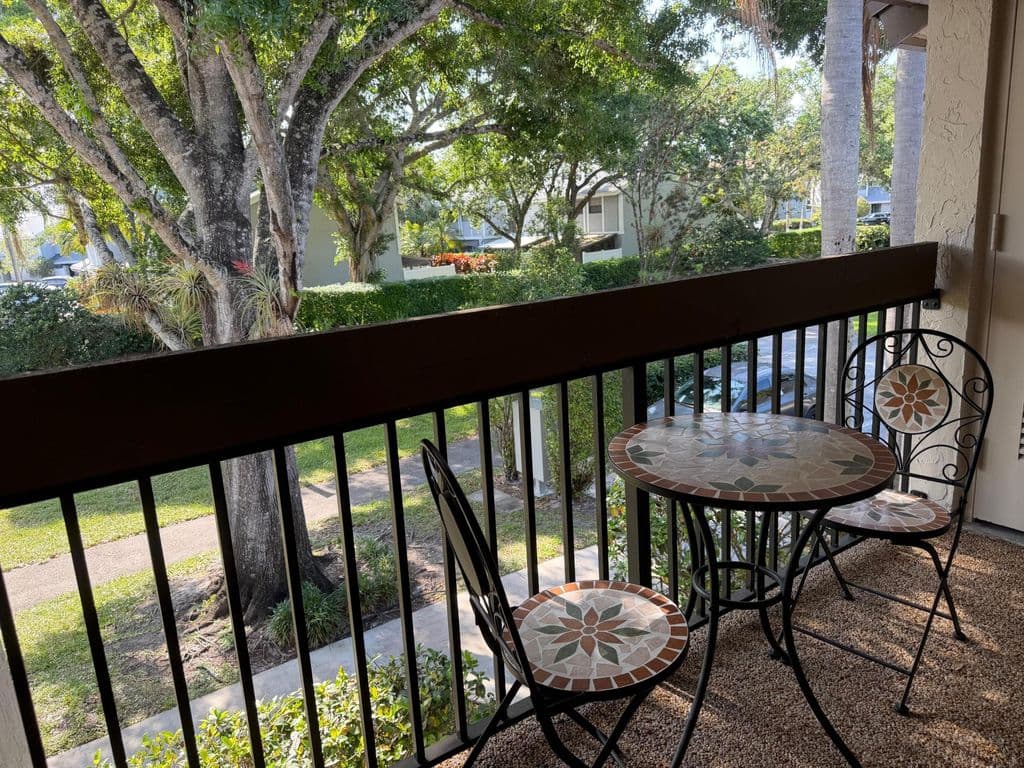 2+1 Condo — 2664 NW 42nd Avenue
