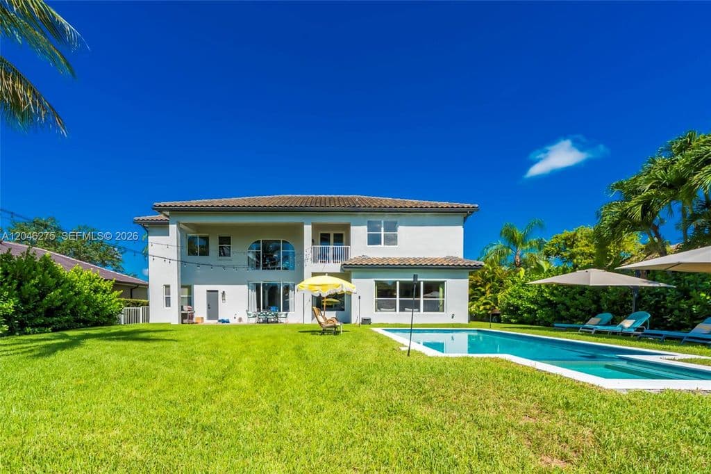 6+1 Müstakil ev — 4135 SW 186th Way