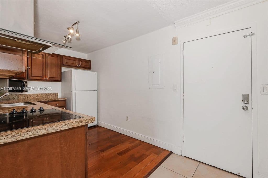 1+1 Condo — 1805 Sans Souci Blvd APT 532