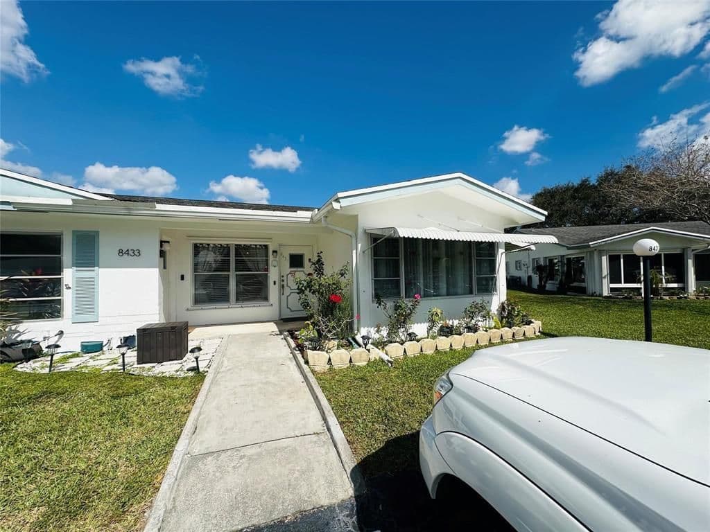 2-bedroom Condo — 8431 NW 12th Street #D68