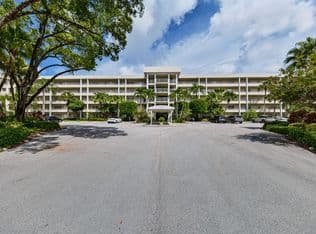 3-bedroom Condo — 804 CYPRESS Boulevard #503, Pompano Beach, 33069