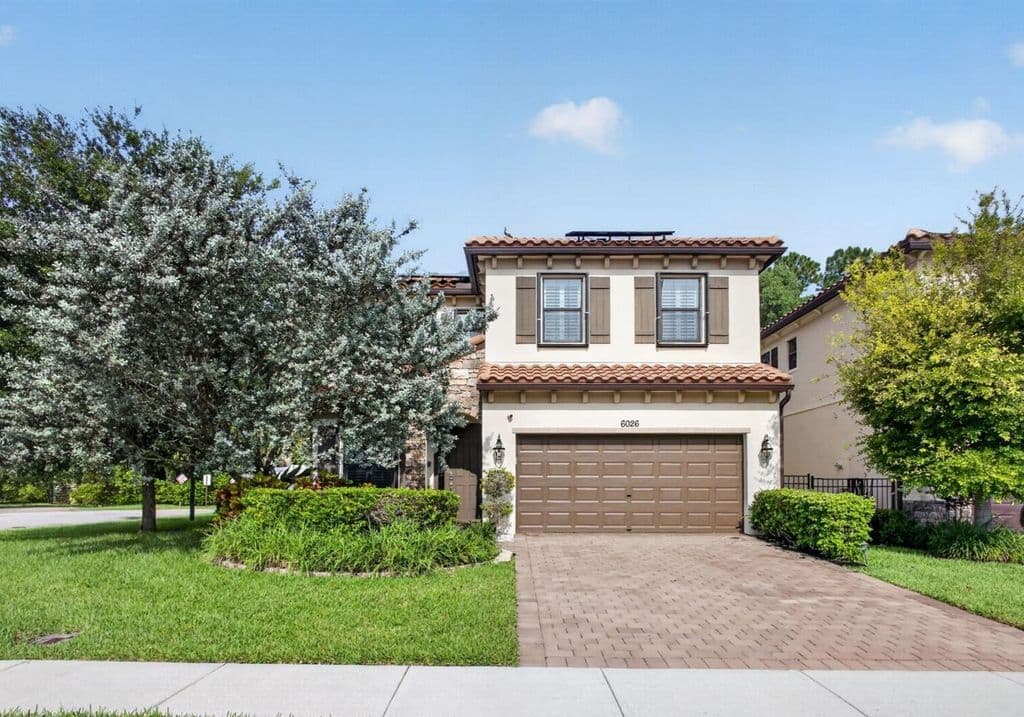 4-bedroom Single-Family Home — 6026 Night Heron Court