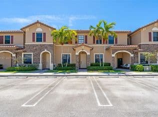 2+1 Townhouse — 8936 W 35th Ln, Hialeah, 33018