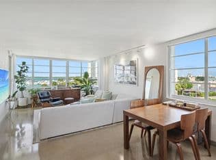 1-bedroom Condo — 1670 Lincoln Ct #Penthouse E, Miami Beach, 33139