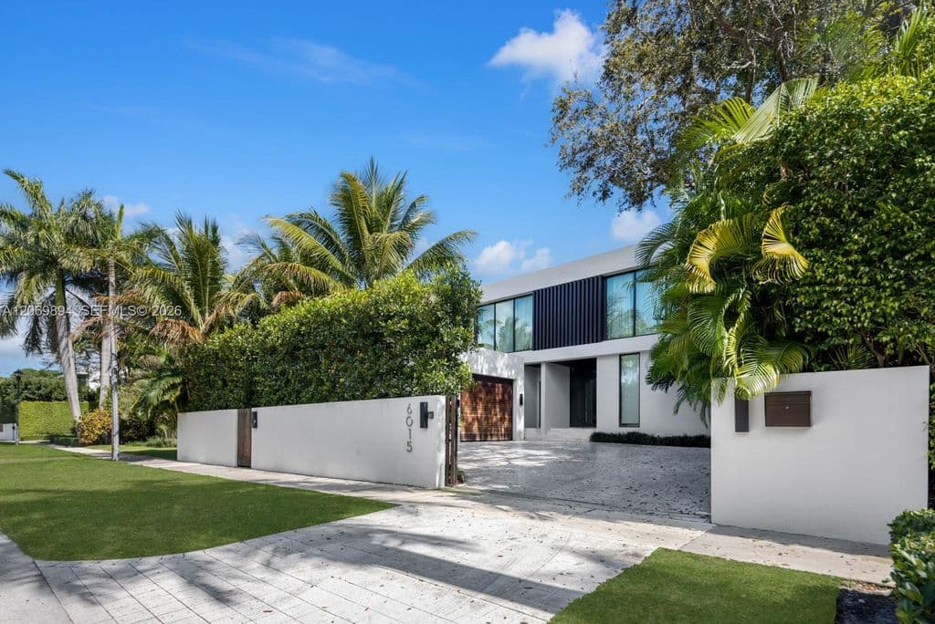 6+1 Müstakil ev — 6015 N Bay Rd