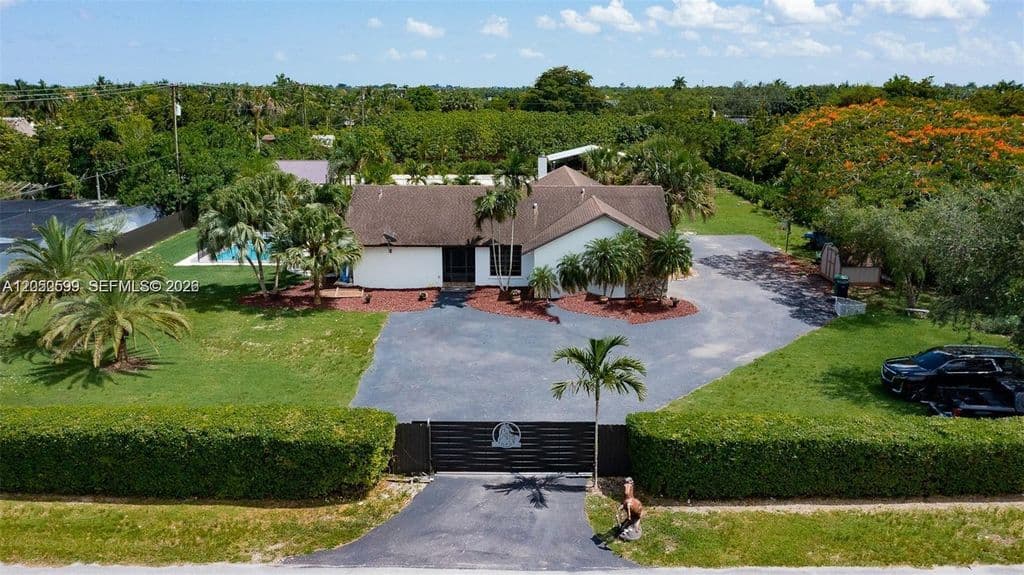 4-bedroom Single-Family Home — 21290 SW 234th St