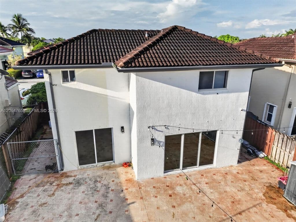 3-bedroom Single-Family Home — 14137 SW 164th Ter