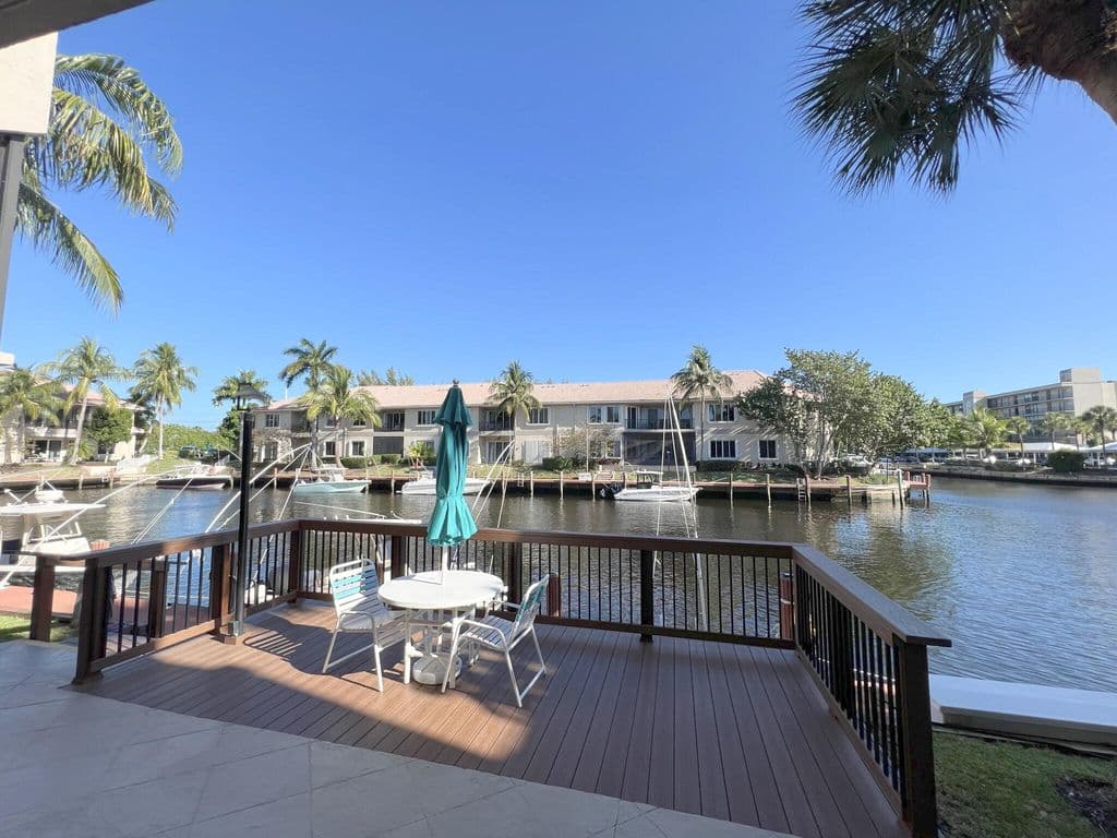 2-bedroom Condo — 1 Royal Palm Way #3050
