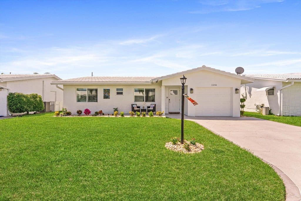 2-bedroom Single-Family Home — 2390 SW 14th Avenue