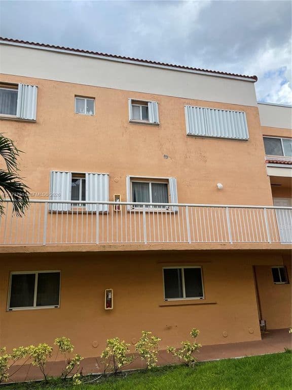 2+1 Condo — 14911 SW 80th St APT 203