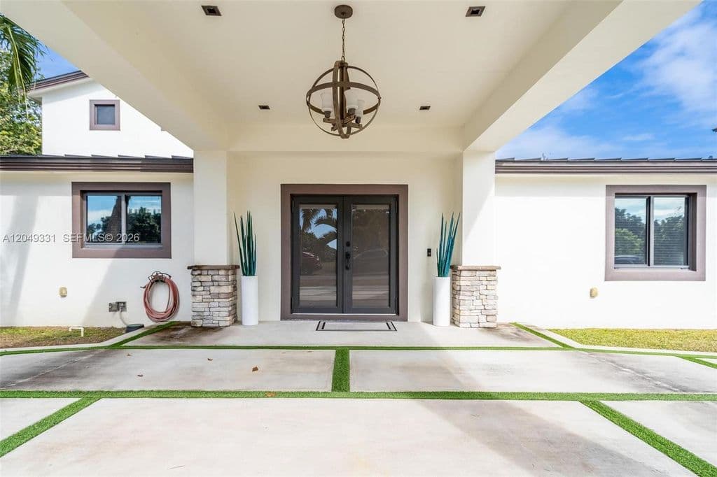 4-bedroom Single-Family Home — 20221 SW 318th St