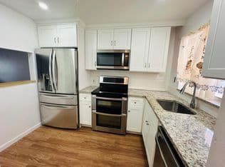 2-bedroom Condo — 9900 Sunrise Lakes Boulevard #201, Sunrise, 33322