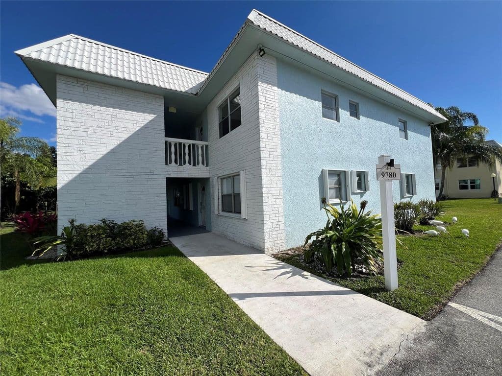 2+1 Condo — 9780 Marina Boulevard #415