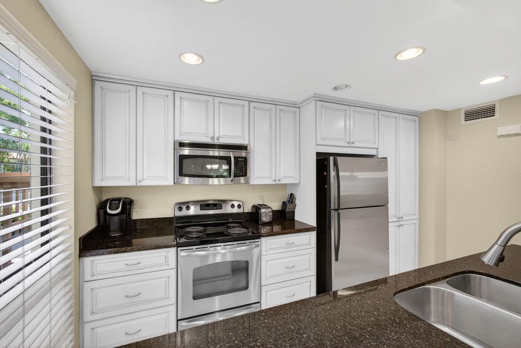 2-bedroom Condo — 112 Brackenwood Road