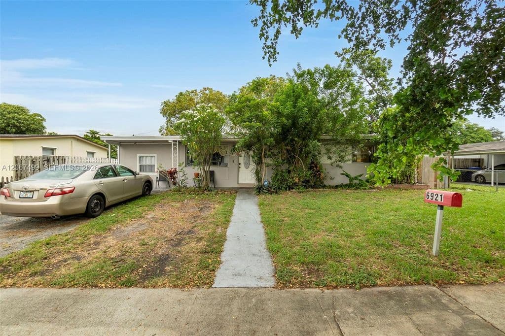 3-bedroom Single-Family Home — 6921 Taylor St