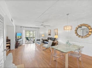 2-bedroom Condo — 25 SE 13th Street #B3, Boca Raton, 33432