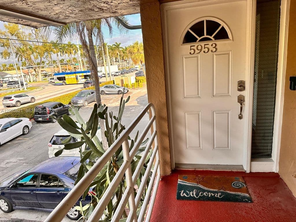 2-bedroom Condo — 5953 W 28th Ave #24
