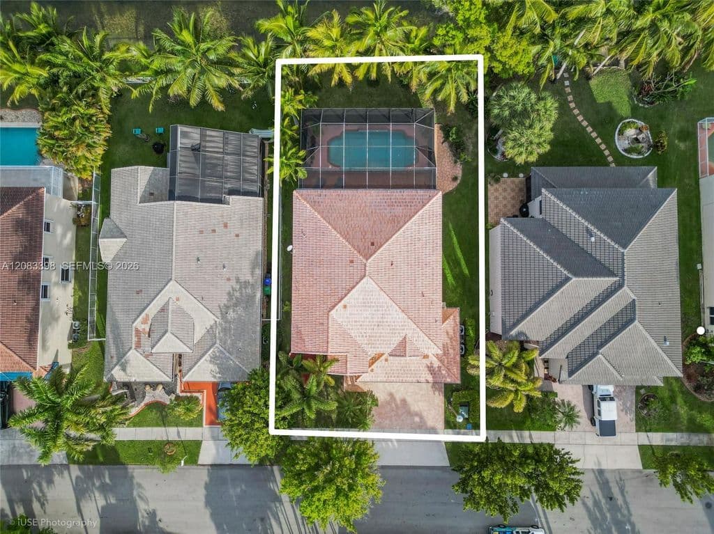 4-bedroom Single-Family Home — 3181 SW 173rd Ter