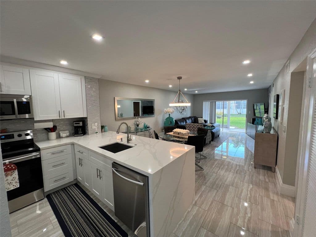 2+1 Condo — 9780 Marina Boulevard #415