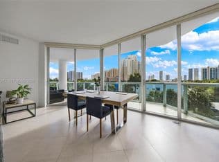 2+1 Condo — 3131 NE 188th St APT 2506, Miami, 33180
