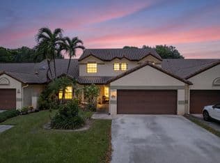 3-bedroom Townhouse — 471 Ashwood Place, Boca Raton, 33431