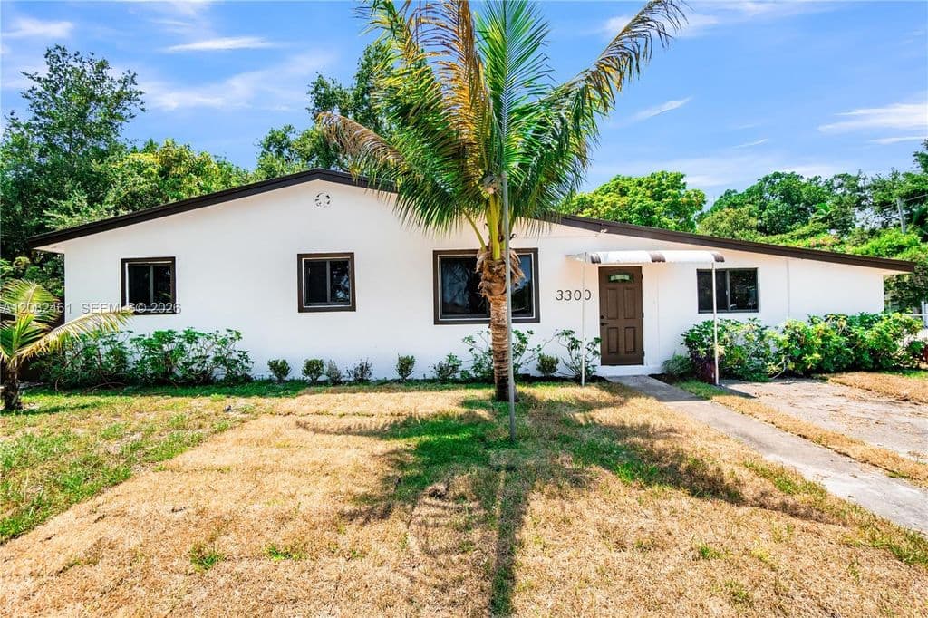4+1 Müstakil ev — 3300 SW 40th Ave