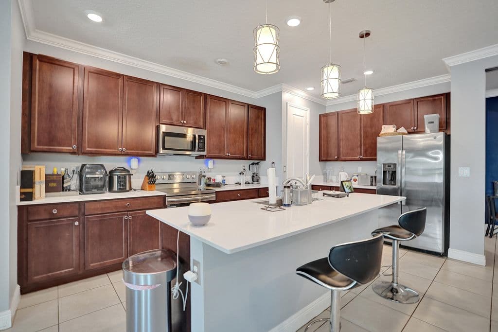 4-bedroom Single-Family Home — 4147 ROSA Drive