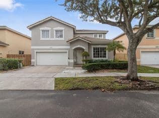3+1 Müstakil ev — 10842 NW 53rd Ln, Doral, 33178