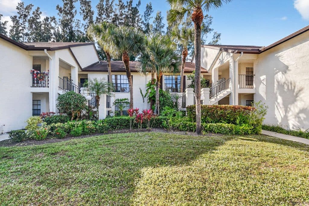 2+1 Condo — 3227 Perimeter Drive
