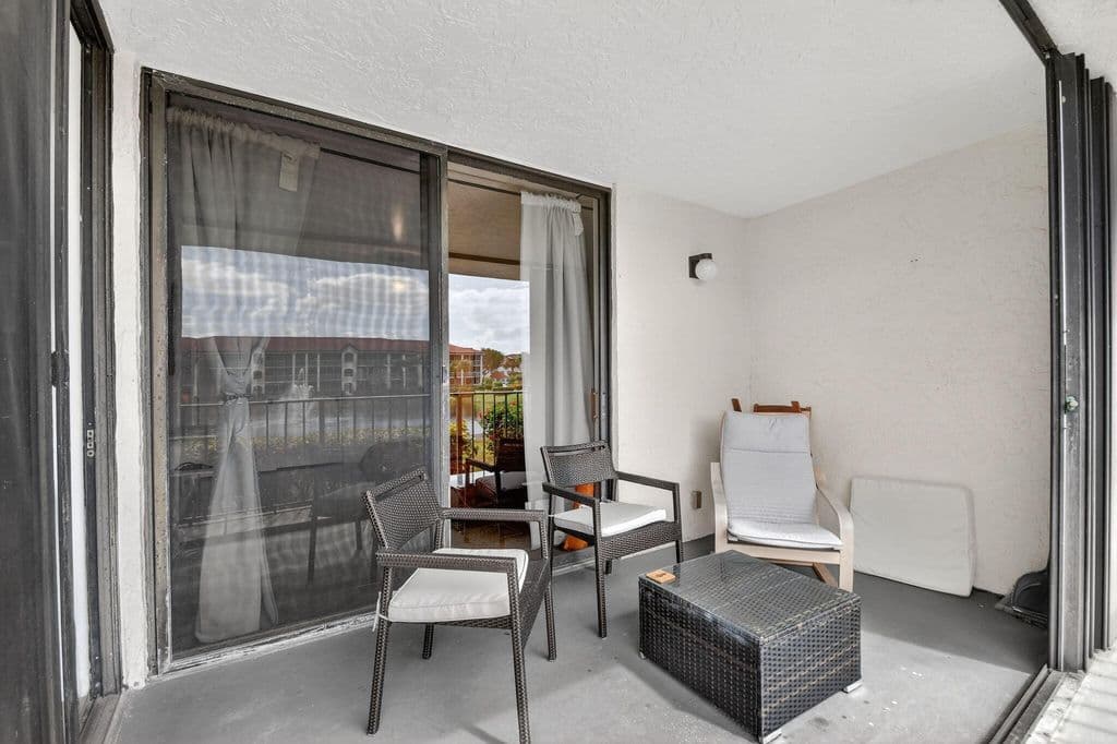 2+1 Condo — 7030 Half Moon Circle #117