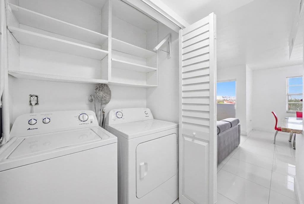3+1 Condo — 1221 SW 122nd Avenue #401