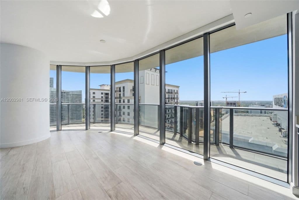 2+1 Condo — 55 SW 9th St APT 3106