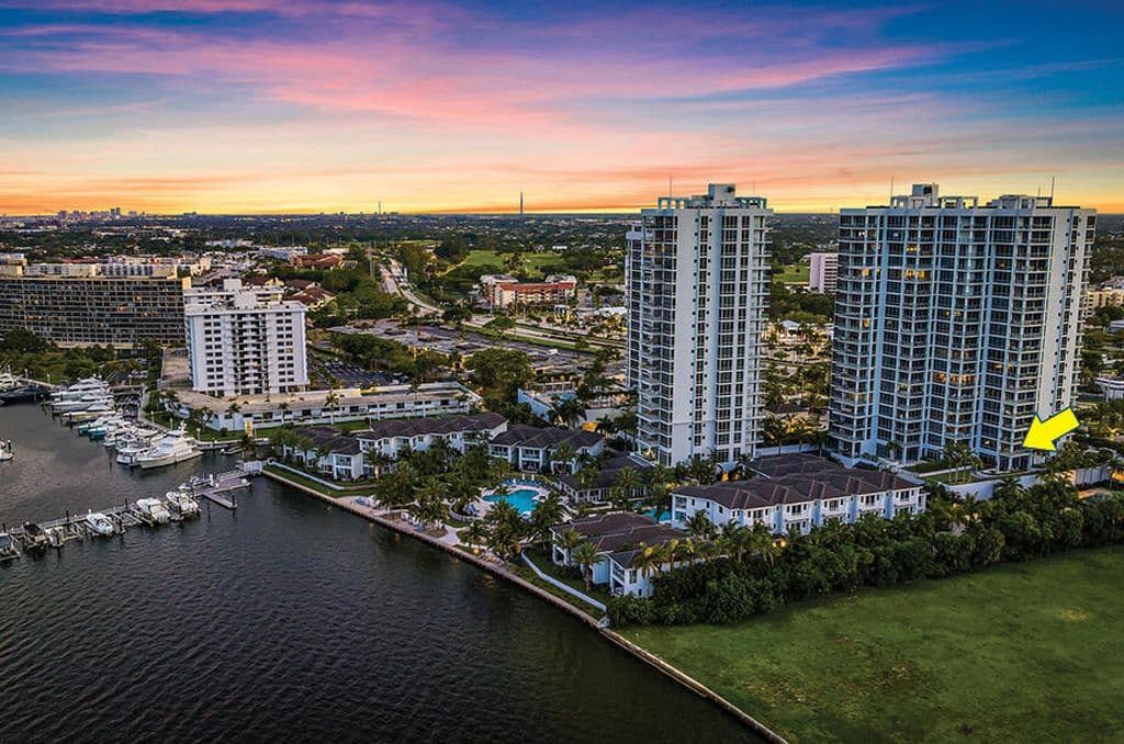2+1 Condo — 1 Water Club Way #402