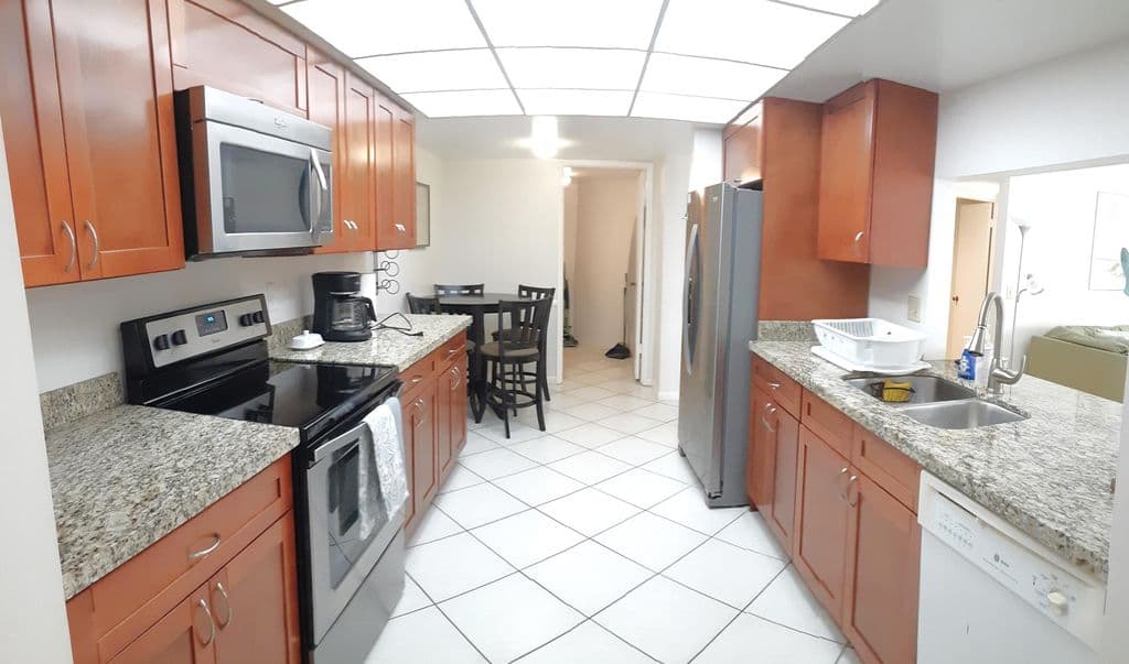2-bedroom Condo — 750 Egret Circle #6404
