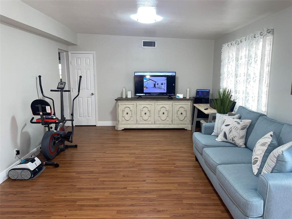3-bedroom Single-Family Home — 5813 NW 18TH Court