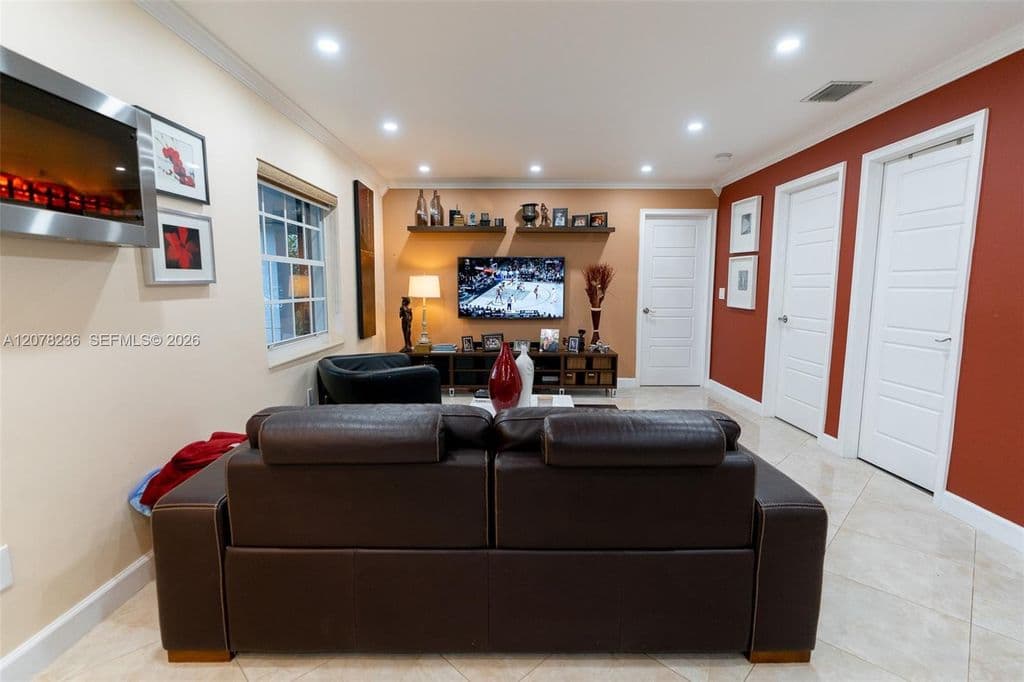 3+1 Müstakil ev — 15420 SW 156th Ter