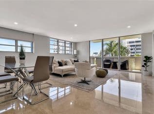 2-bedroom Condo — 800 West Ave APT 635, Miami Beach, 33139
