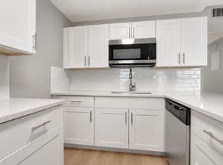 2-bedroom Condo — 296 FANSHAW H, Boca Raton, 33434