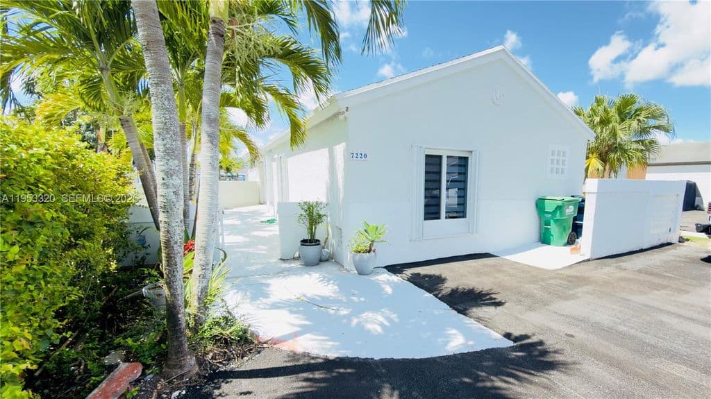 4-bedroom Single-Family Home — 7220 SW 149th Ct