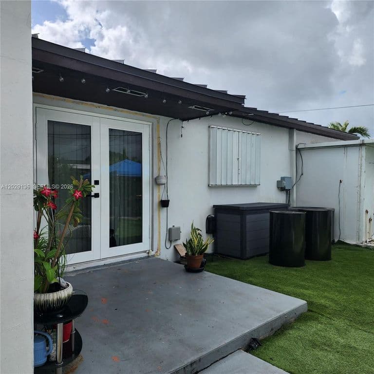 4-bedroom Single-Family Home — 21200 NW 29th Ave