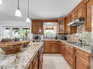 4+1 Müstakil ev — 10021 SW 145th Pl, Miami, 33186