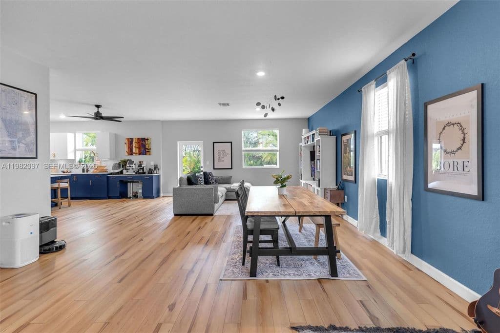 4+1 Müstakil ev — 12741 SW 213th Ter