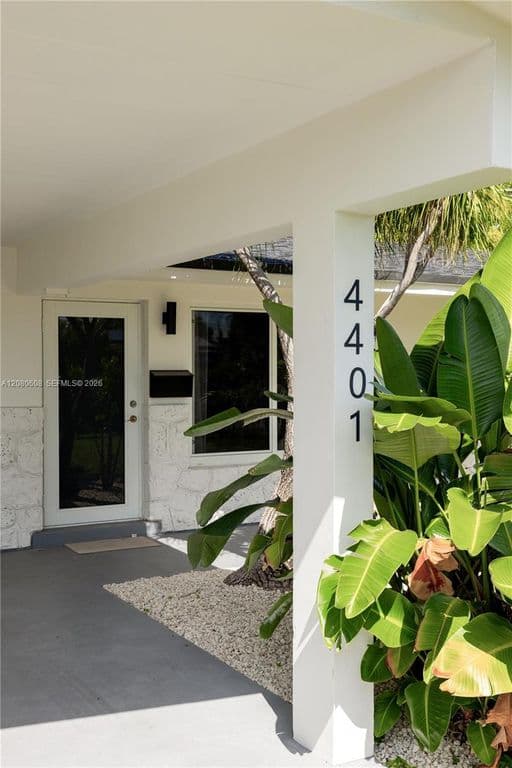 3+1 Müstakil ev — 4401 NE 13th Ave